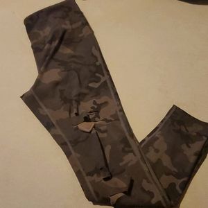 Zyia leggings